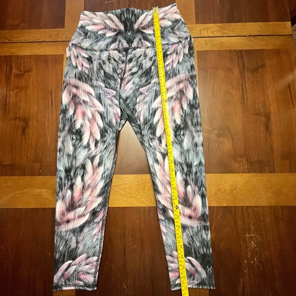 Evolution and Creation (EVCR) Feather Print High Waist Yoga Leggings Size Large - Picture 7 of 10